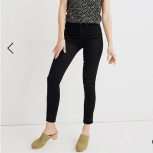 Madewell jeans - black 9” high rise skinny w/raw hem ankle length
